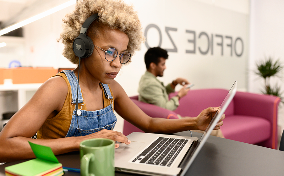 JBL Tune 520C USB-C Compatible met USB-C-apparaten - Image