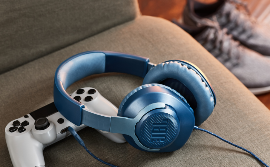JBL Quantum 100 Jouez plus longtemps gr&acirc;ce au confort de la m&eacute;moire de forme - Image